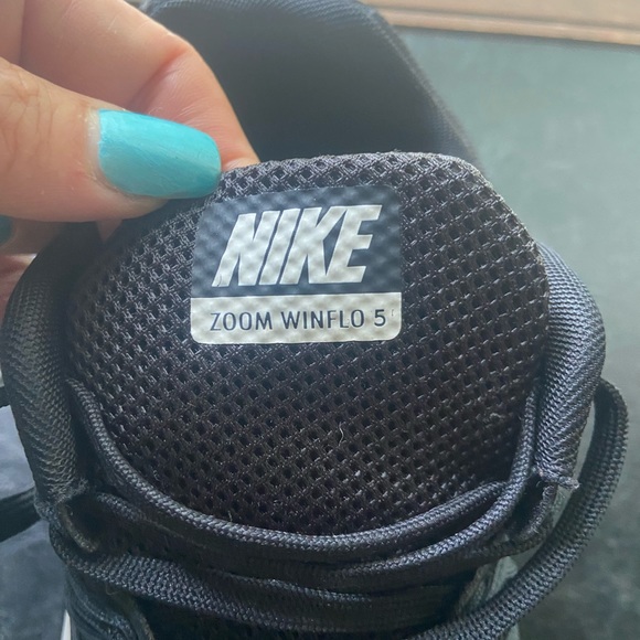 Nike Zoom Windflo 5 Running Shoes - Picture 5 of 8